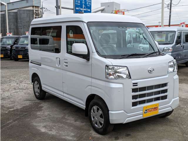 Daihatsu Hijet Cargo 6