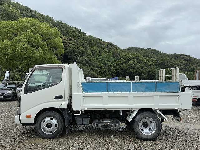 Toyota Toyoace 11