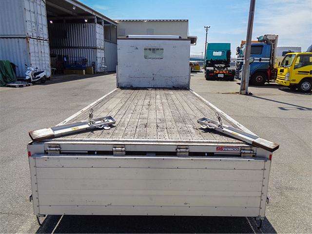 Mitsubishi Fuso Canter 9