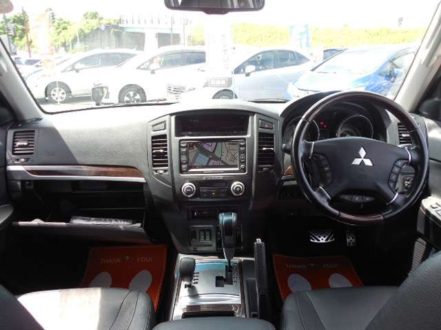 Mitsubishi Pajero 5