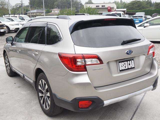 Subaru Legacy Outback 5