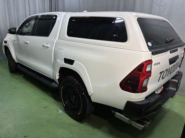 Toyota Hilux 5