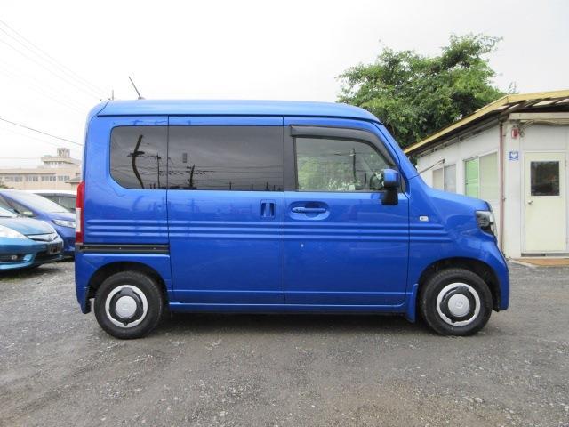 Honda N-VAN 8