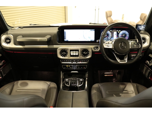 Mercedes-Benz G-Class 4