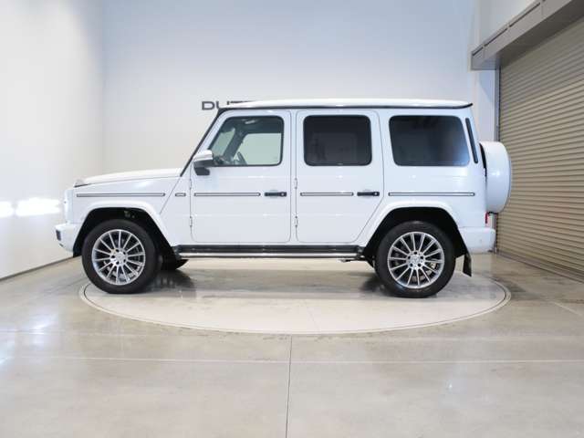 Mercedes-Benz G-Class 9