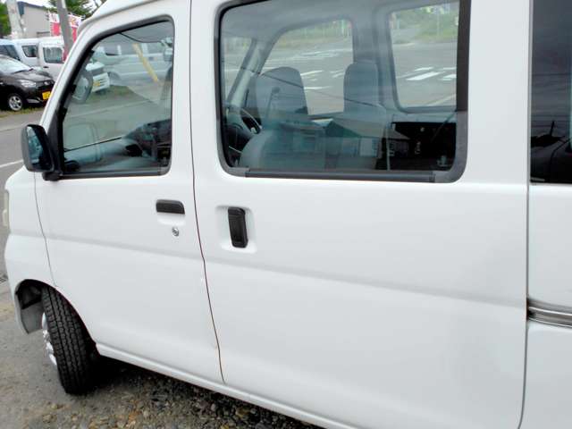 Daihatsu Hijet Cargo 11