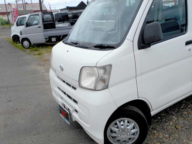 Daihatsu Hijet Cargo 3