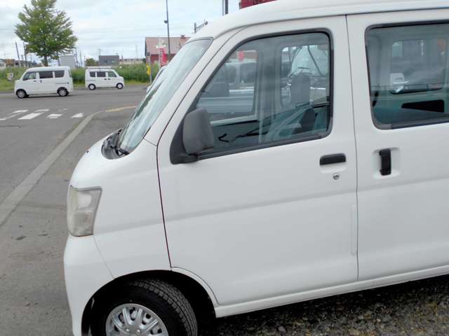 Daihatsu Hijet Cargo 5
