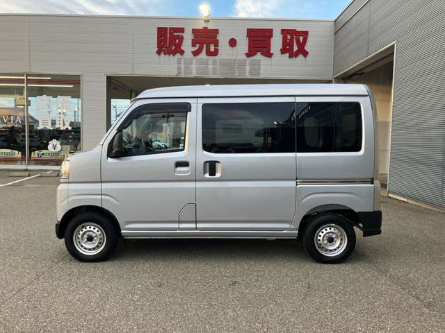 Daihatsu Hijet Cargo 12