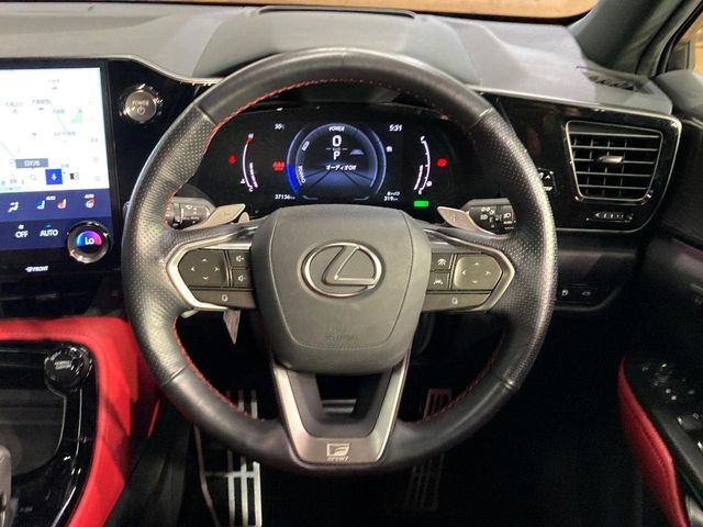 Lexus NX 8