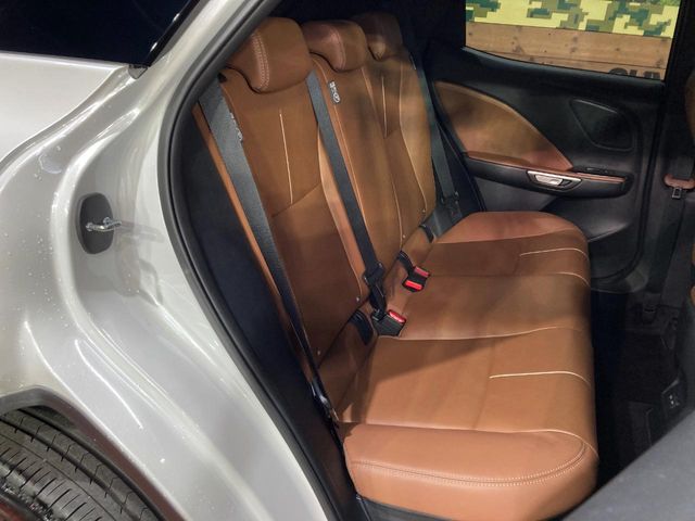 Lexus LBX 9