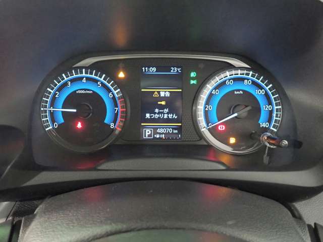 Mitsubishi eK X 12