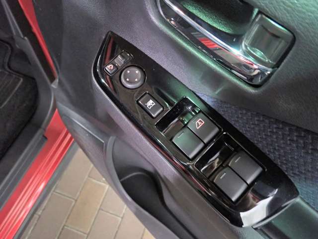 Mitsubishi eK X 10