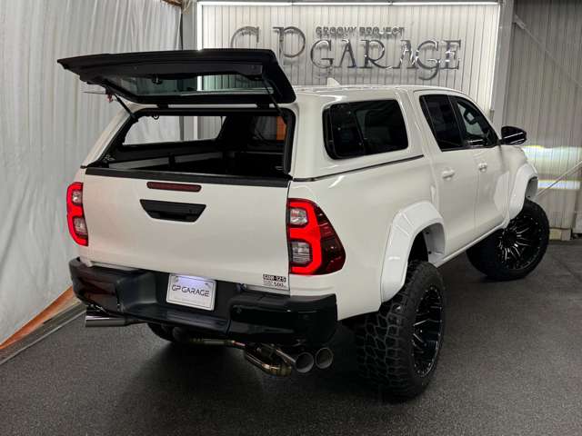 Toyota Hilux 5