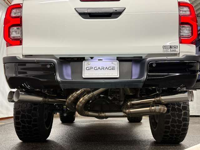 Toyota Hilux 8