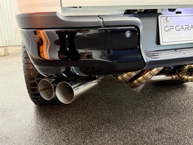Toyota Hilux 9