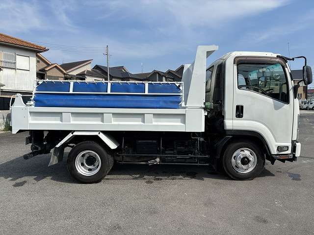 Isuzu Forward 12