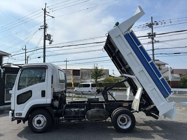 Isuzu Forward 4