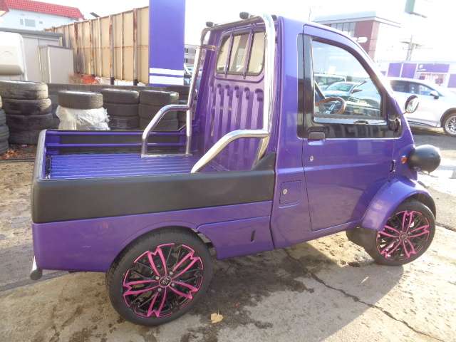 Daihatsu Midget II 7