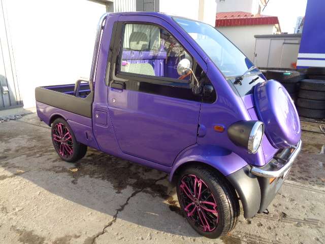 Daihatsu Midget II 8