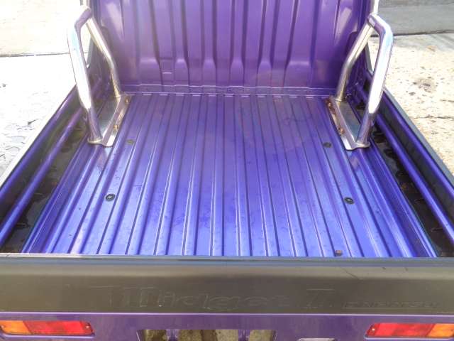 Daihatsu Midget II 10