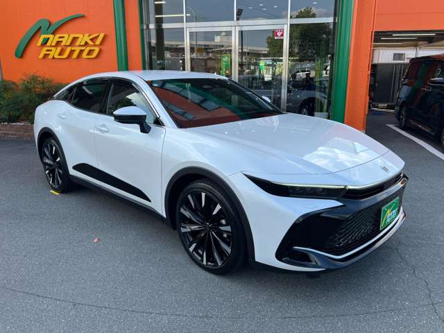 Toyota Crown Crossover 8