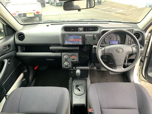 Toyota Succeed Van 10