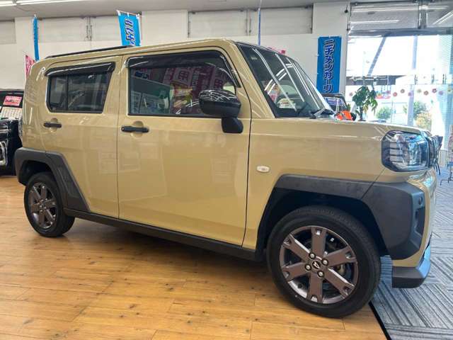 Daihatsu Taft 9