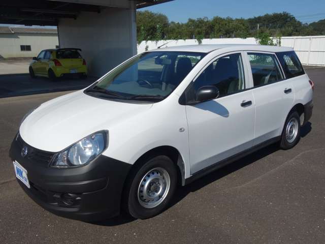Nissan AD 7