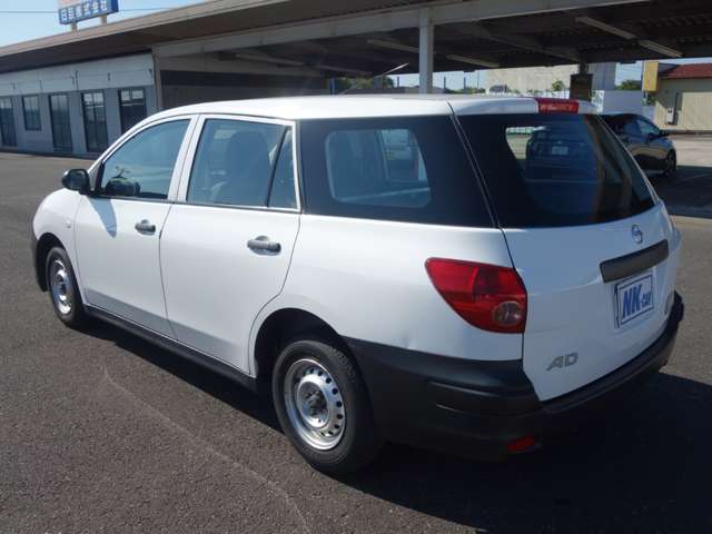 Nissan AD 9