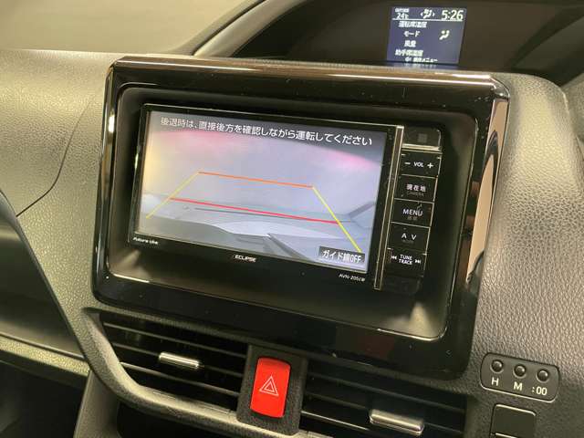 Toyota Voxy 4