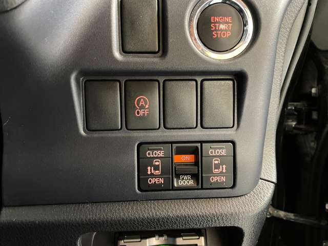 Toyota Voxy 5