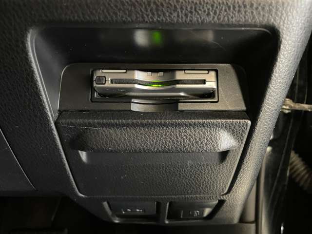 Toyota Voxy 6