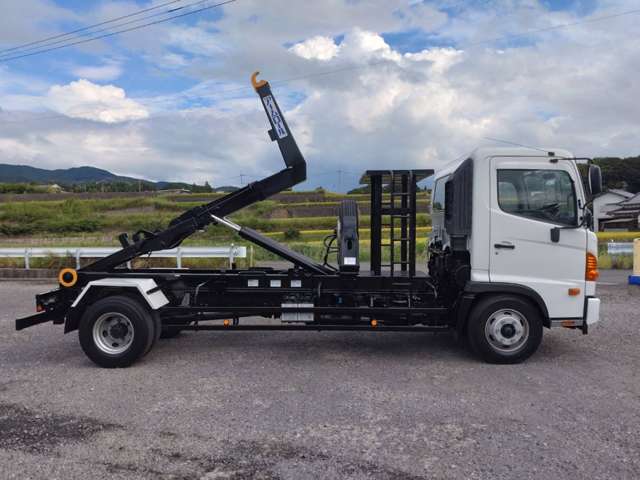 Hino Ranger 7