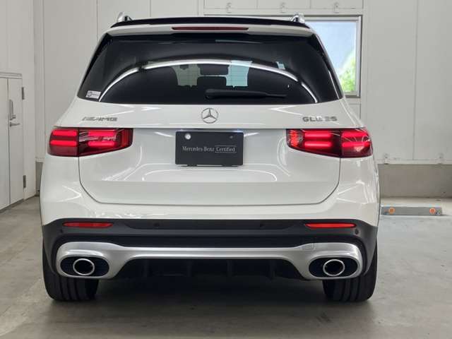 Mercedes-Benz GLB 6