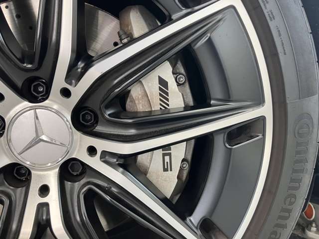 Mercedes-Benz GLB 8