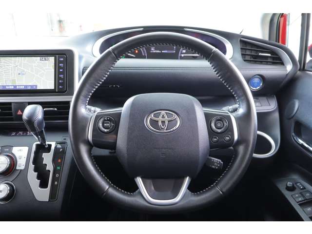 Toyota Sienta 8