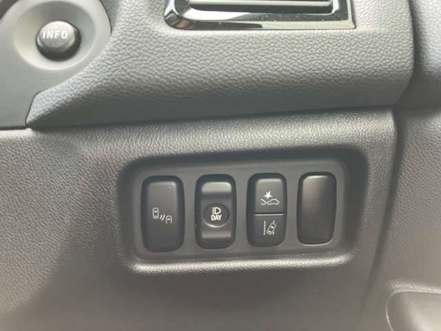 Mitsubishi RVR 10