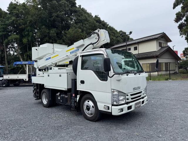 Isuzu Elf 4