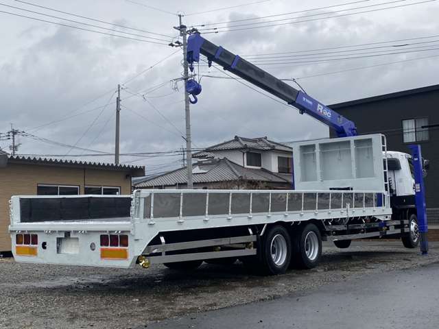 Mitsubishi Fuso Fighter 2