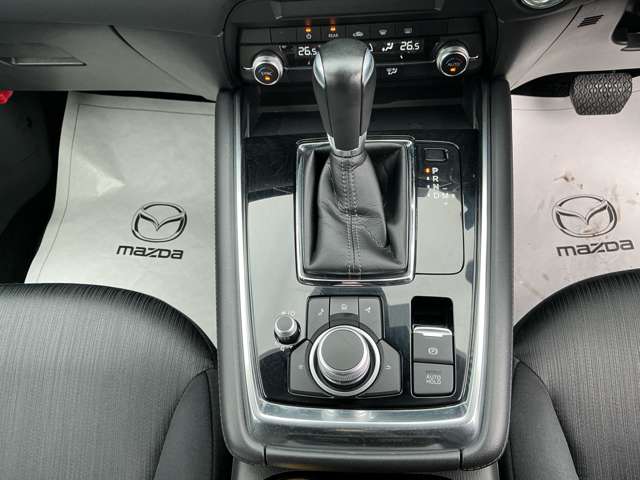 Mazda CX-8 10