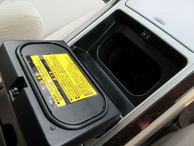 Toyota Alphard 12