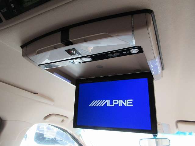 Toyota Alphard 10