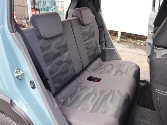 Daihatsu Taft 9