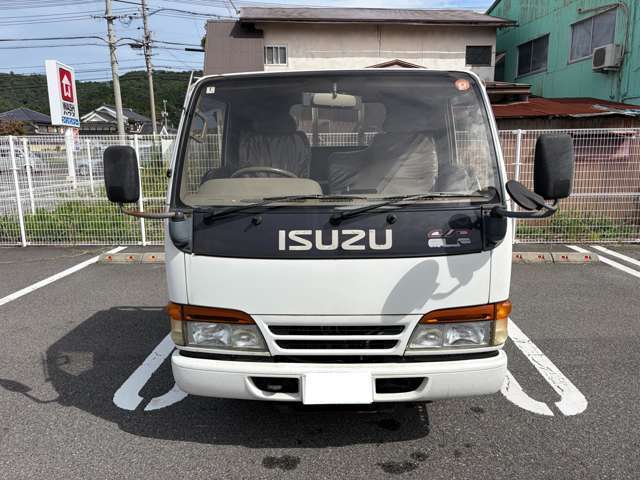 Isuzu Elf 12