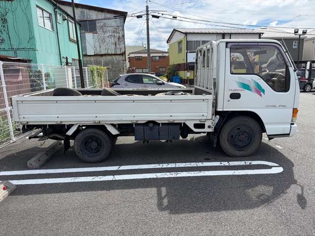 Isuzu Elf 9