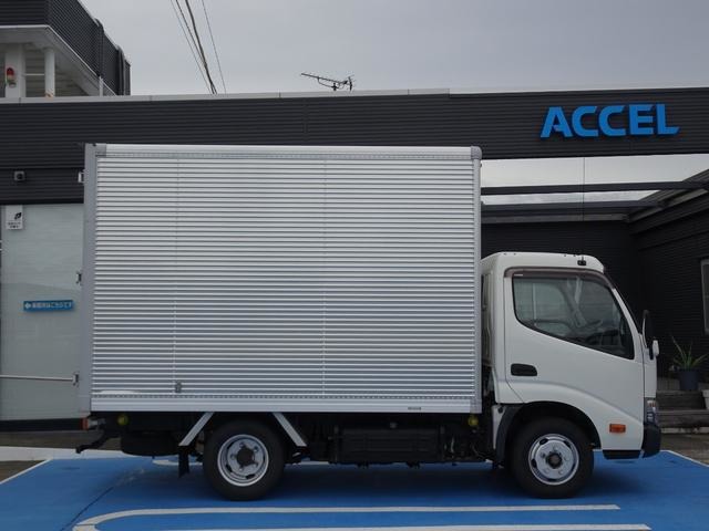 Toyota Toyoace 11