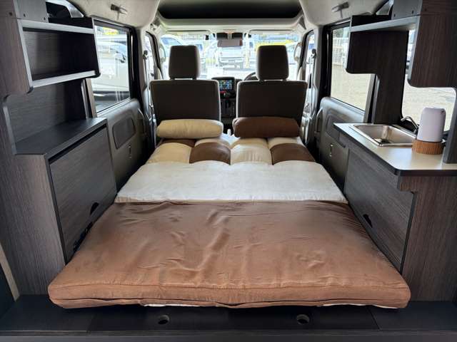 Nissan NV100 Clipper 11