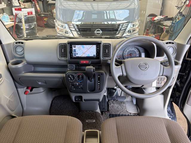 Nissan NV100 Clipper 9