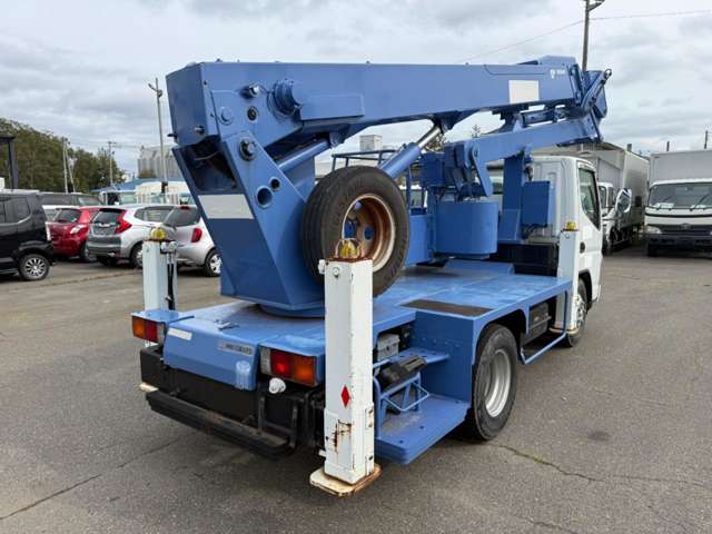 Mitsubishi Fuso Canter 8